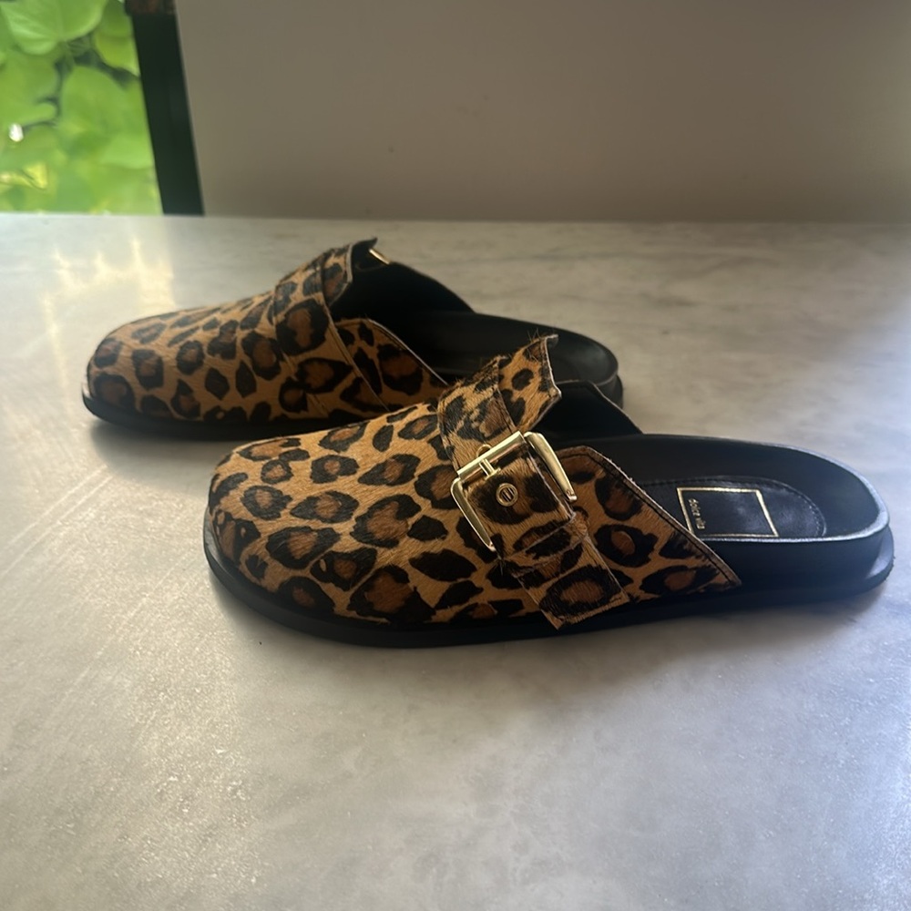 Dolce Vita Leopard Calf Hair Clog size 6